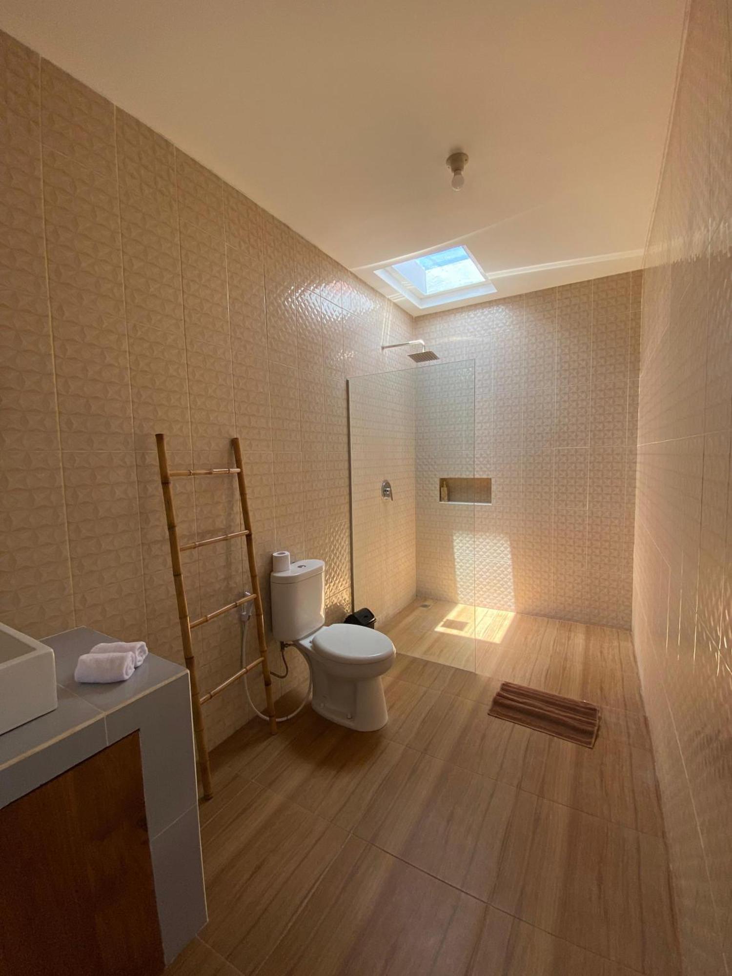 The Jangkar Canggu Guesthouse & Villa Exterior photo
